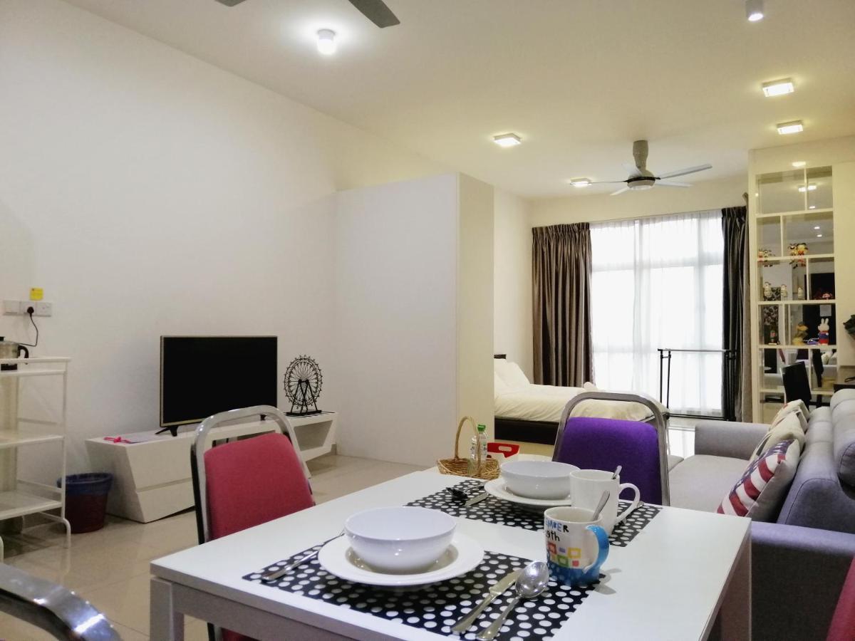 Delight Homestay Twin Galaxy Johor Bahru Extérieur photo